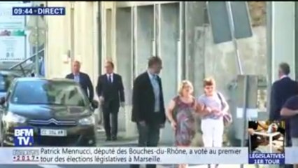 Législatives: fini le cortège présidentiel. François Hollande va voter à pied