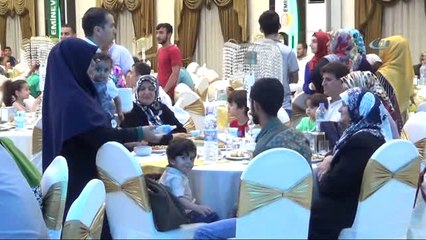 Eminevim'den Diyarbakır'da İftar Yemeği