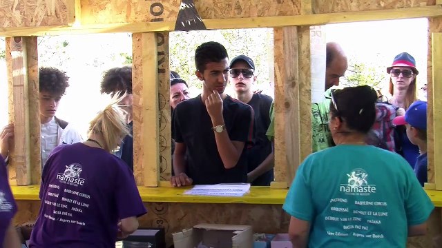 D!CI TV : très beau succès pour le premier festival Namasté à Aspres sur Buëch.