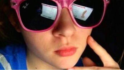 Worst Selfie Fails - Don't Forget To Check The Background Before You Share The Photo