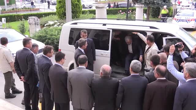 Bakan Arslan Yetim, Gazi ve Şehit Yakınları Ile Iftarda Bir Araya Geldi