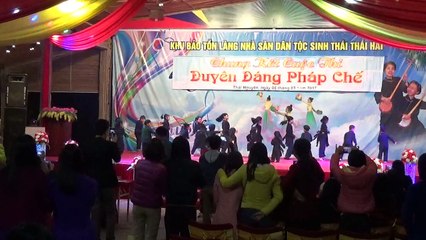 What makes you beautiful được biểu diễn bởi các tiểu sư phụ