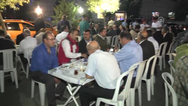 Kılıçdaroğlu Taksicilerle Sahur Yaptı