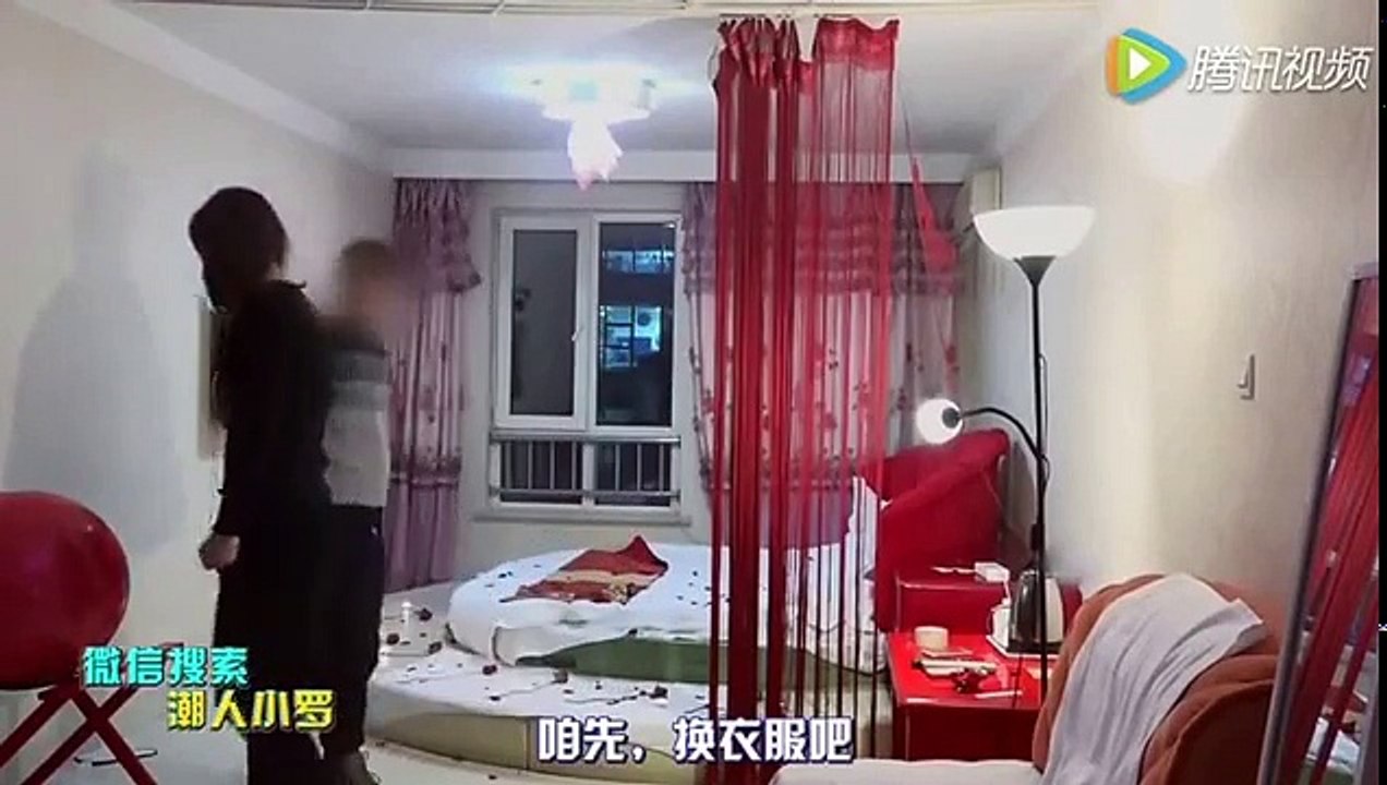 小罗假扮性感按摩女给客人服务差点被打死，爆笑（完整版）