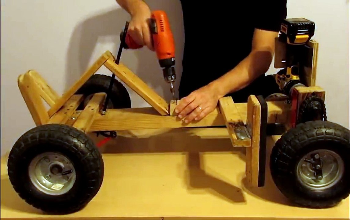 Motor Yerine Şarjlı Matkap