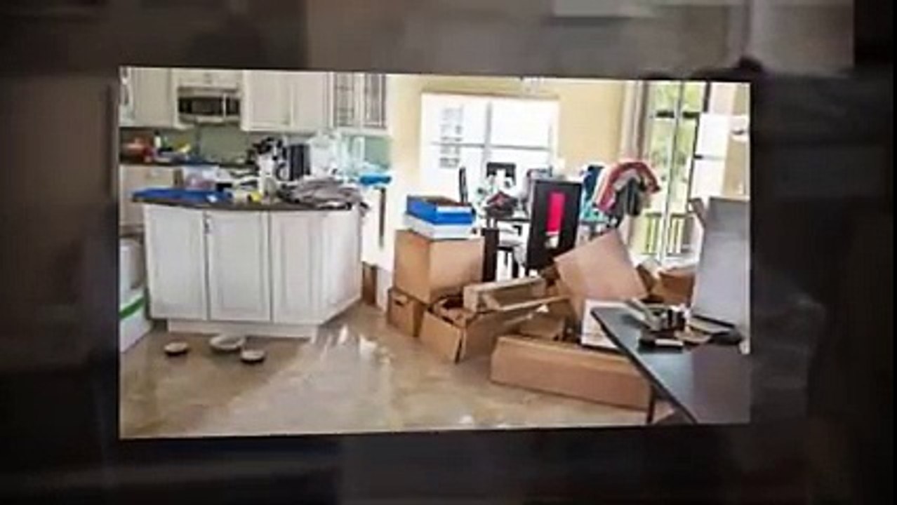 Bloom Moving