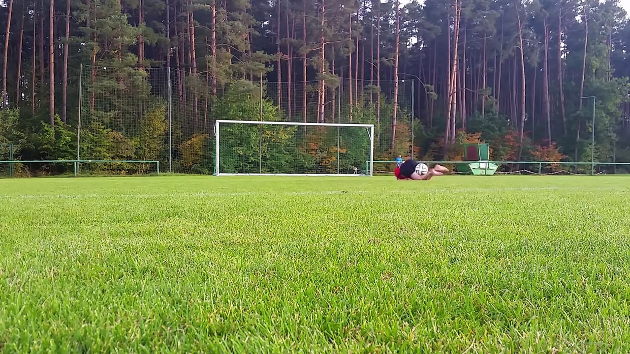 BEST OF - TOP 100 SOCCER FOOTBALL FAILS 2015 (1080p_50fps_H264-128kbit_AAC)