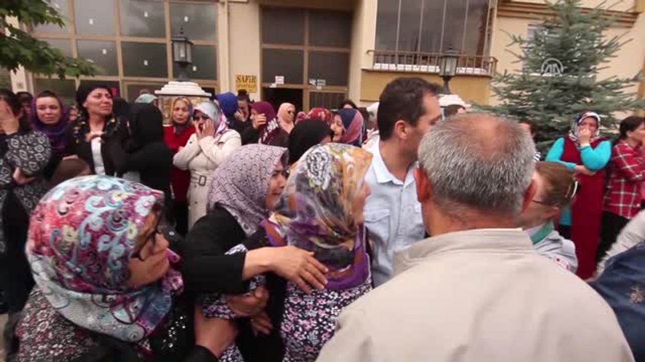 Şehit Öğretmen Son Yolculuğuna Uğurlandı