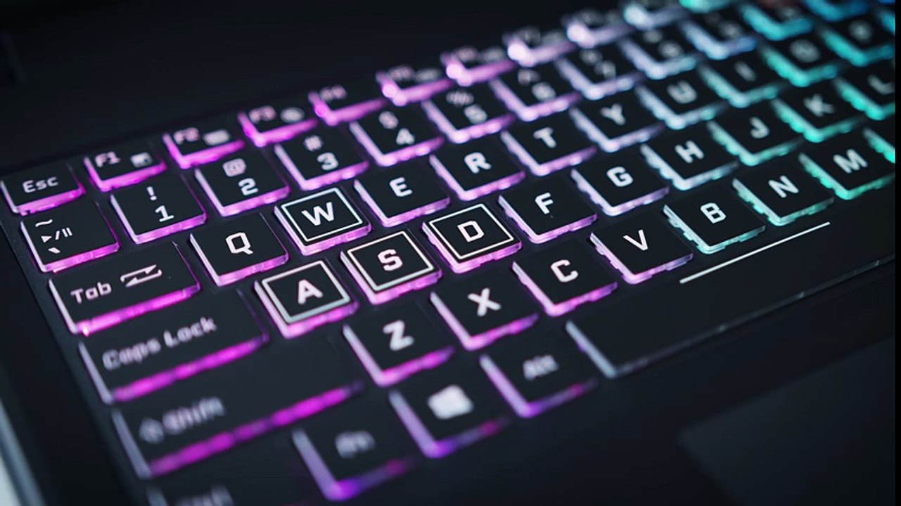 Gigabyte Sabre 15 Review - The $999 Gaming Laptop That Isn’t Red!