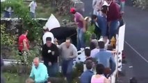 Toro de la lucha Demoler accidentes Personas Vídeos 2016 Concurso ganaderías Caídas Bien Gra