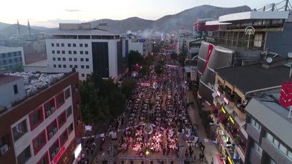 Binlerce Vanlı "Kardeşlik Sofrası"Nda Buluştu