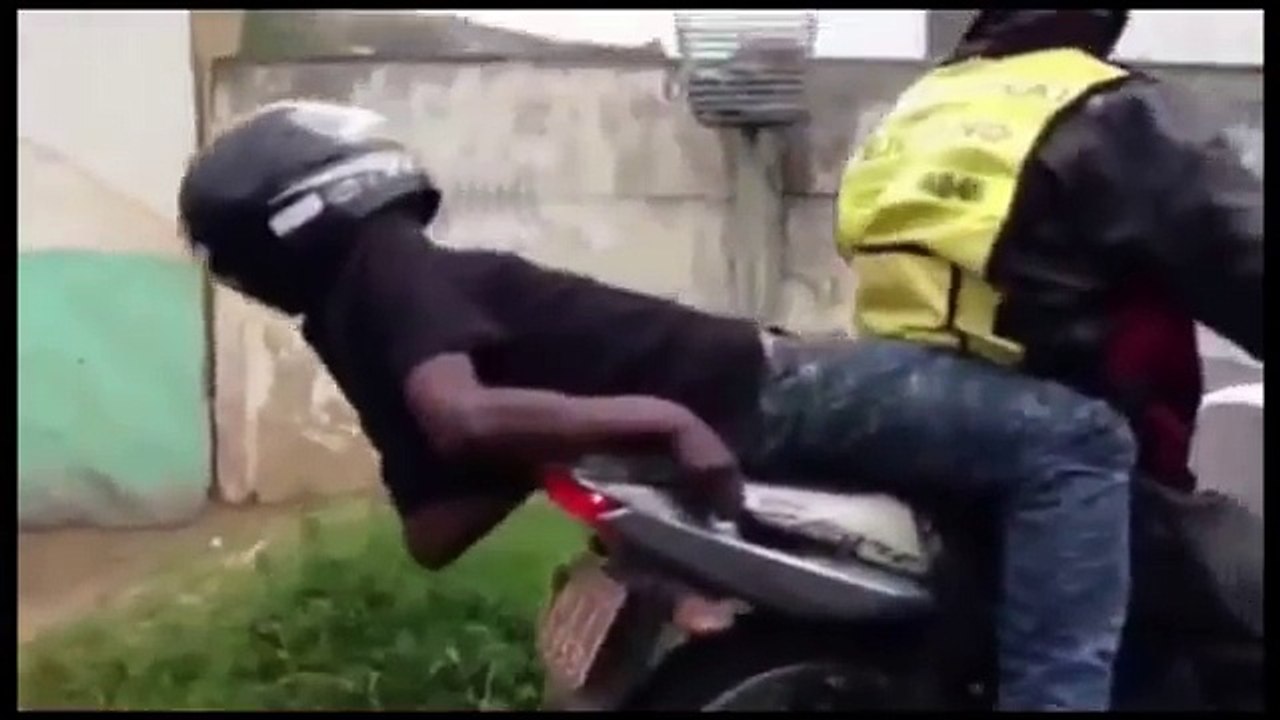 Videos Comedia do Zap Zap #15 Sai da Frente Satanas...