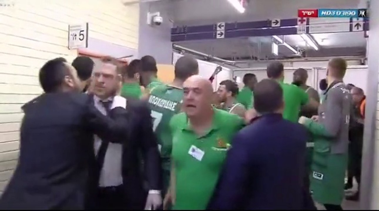 Η διακοπή και οι έξαλλοι πανηγυρισμοί στα αποδυτήρια  - Ολυμπιακός vs Παναθηναϊκός - 11.06.2017