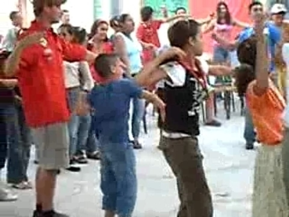 Khamel et sa danse !