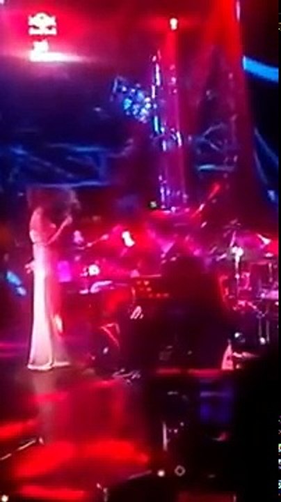 Yıldız Tilbe - Vazgeçtim - Canlı - Konser - Jolly Joker Antalya - HD