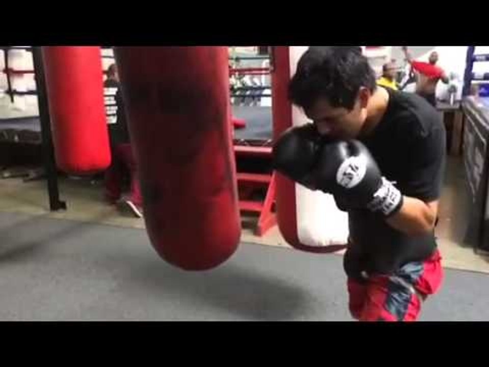 Oxnard Heavy Hitter Andy Ruiz Going Hard On Punching Bag