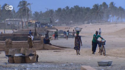 Gana: Bir köy sulara gömülüyor