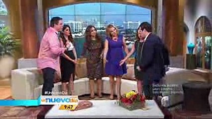 Adamari López sorprende a todos con su embarazo.