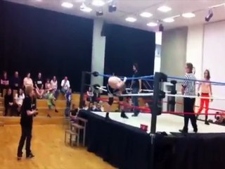 Marcus Knight vs Tommy Taylor