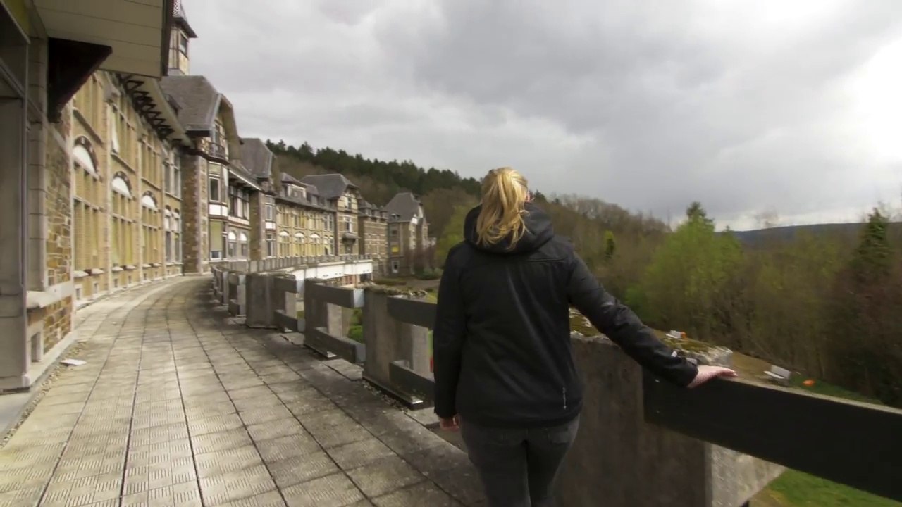 Visite d'un hopital géant abandonné au Brésil !
