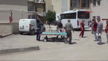 Sivas Üzerine Vinçten Inşaat Demiri Düşen Işçi Yaralandı