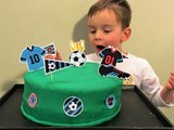 Gâteau d'anniversaire sur le thème du Foot