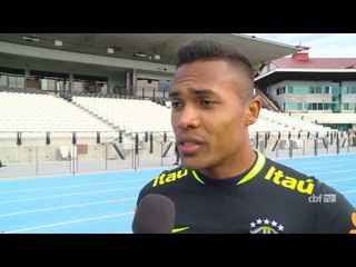 Alex Sandro comemora oportunidade na Seleção Brasileira