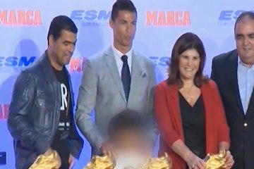 La madre de Cristiano Ronaldo recoge a los mellizos