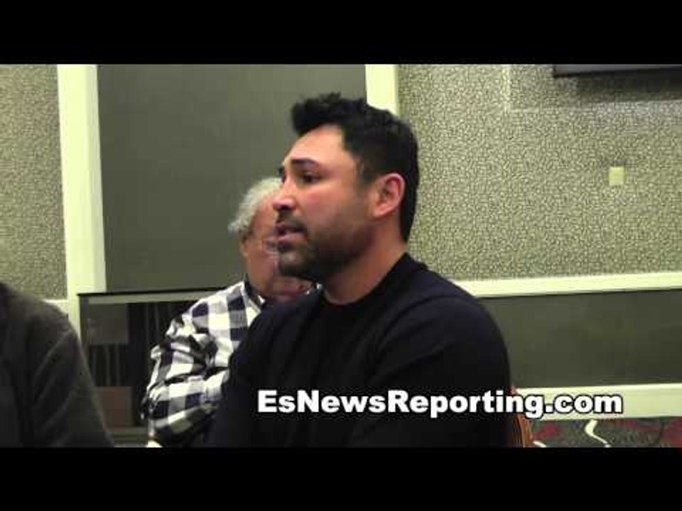Oscar De La Hoya on floyd vs manny I Give Mayweather The Edge Over Pacquiao EsNews
