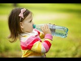 Quelle est la quantité d'eau qu'un enfant doit boire par jour?