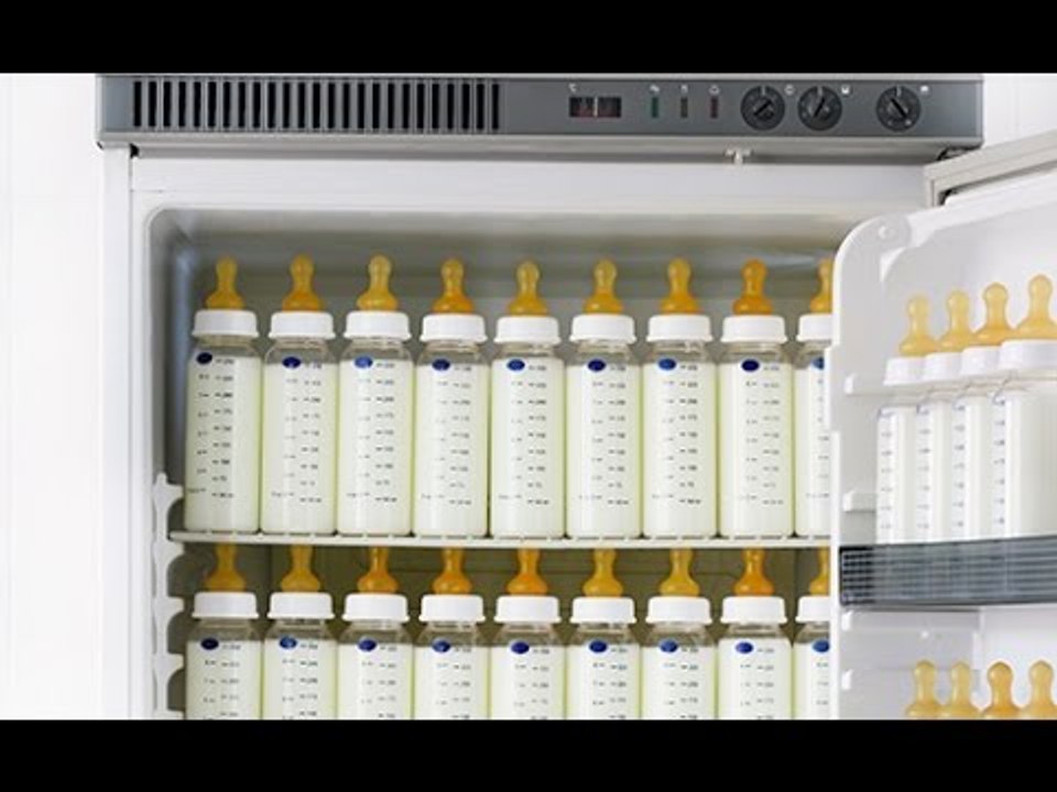 Est-ce que le lait infantile se conserve si bébé ne finit pas son biberon ?