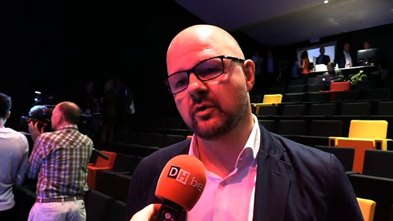 Alexandre Grosjean: "Pas opportun de parler de top 3 pour le Standard la saison prochaine"