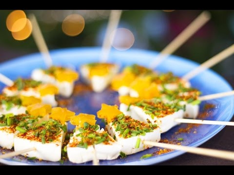Brochettes de fromage en forme de sapin pour l'apéritif
