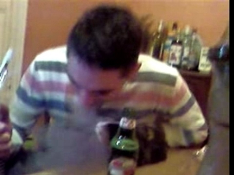 Le cochon d'inde fume le narguil !