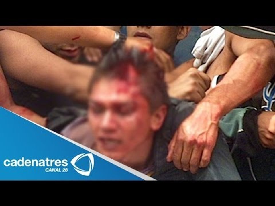¡IMPRESIONANTE! Intentan linchar a conductor de ruta por matar a dos adultos mayores