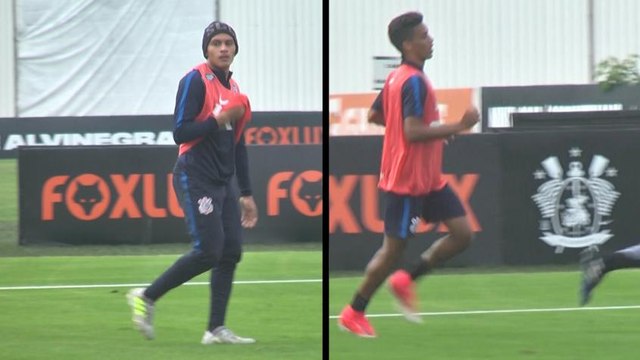 Gols, tabelas e chapéu! Dupla 'Jabedrinho' inferniza treino do Corinthians