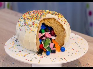 Le Pinata Cake Ou Gateau Surprise Video Dailymotion