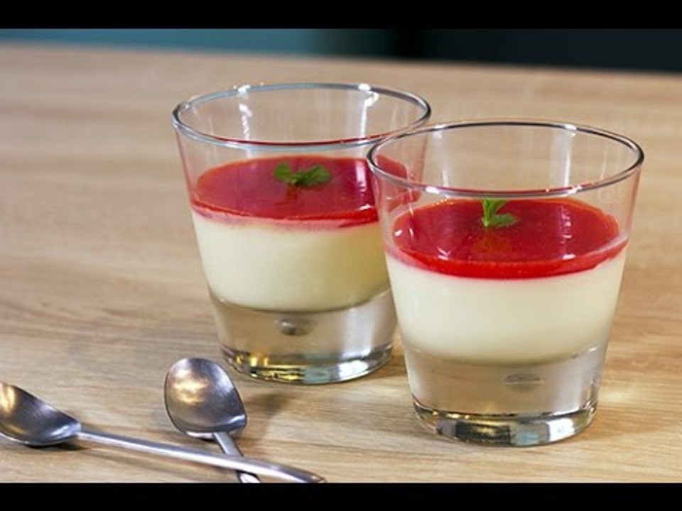 Panna Cotta au coulis de fruits rouges (facile)