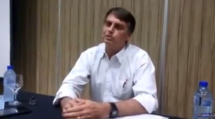 Jornalista provoca Bolsonaro e passa vergonha
