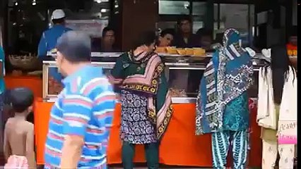 یار اس نے تو رولا دیا ہے