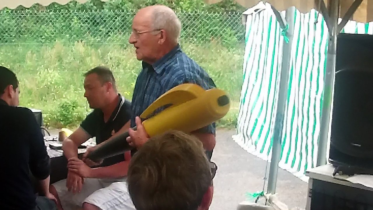 50 ANS DU CLUB : Fernand Le Dirach remet le Crayon et La Gazelle