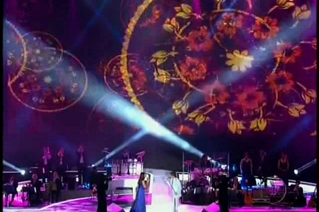 Especial de Roberto Carlos 2009   'Cama e Mesa' com Dira Lopes