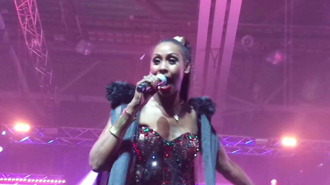 Corona - Baby Baby (karaoke With Background Vocals & Backing Vocals)