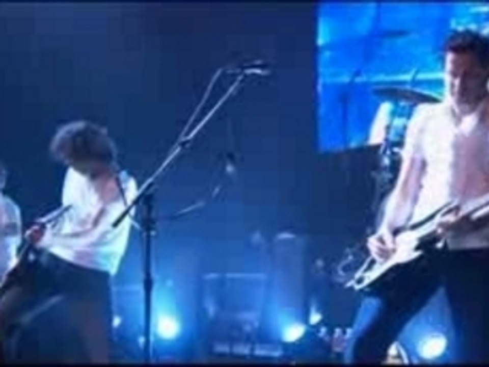 blue men