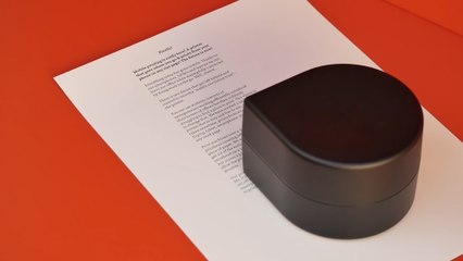 Print documents on the go with this tiny, robotic wireless printer