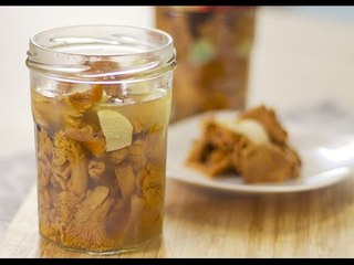 Girolles au vinaigre (conserves)