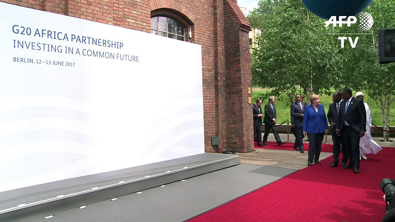 Merkel will in 'gemeinsame Zukunft' mit Afrika investieren