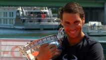 Roland-Garros - Nadal exhibe son trophée sur la Seine