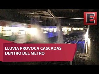 ¡Increíble! Lluvias provocan "cascadas" en el Metro