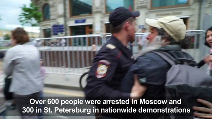 Arrests made at Moscow anti-corruption protest